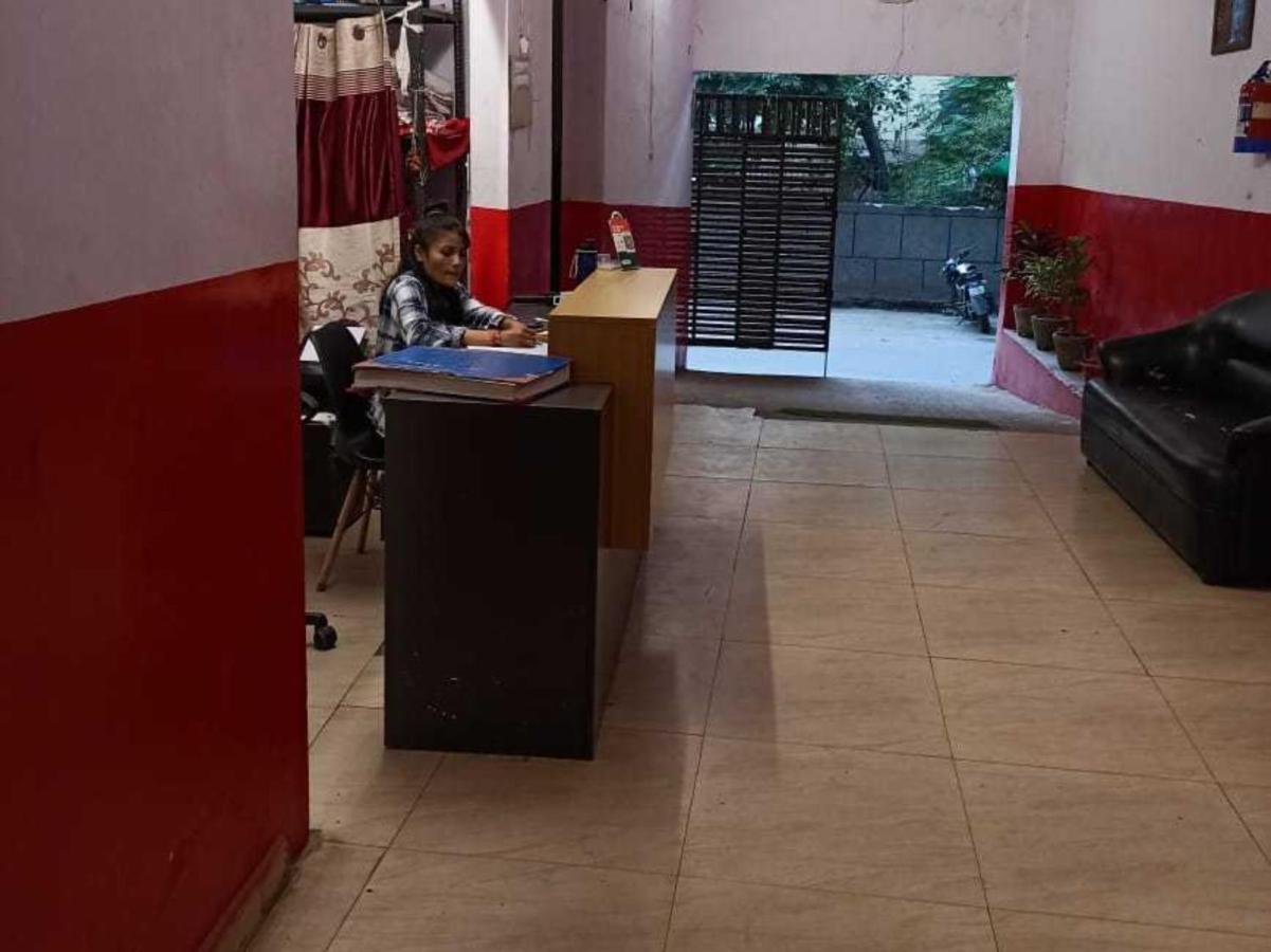 Hotel O Kl Khari Near Ashoka Park Mein Metro Нью-Делі Екстер'єр фото