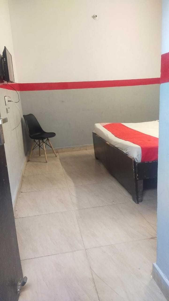 Hotel O Kl Khari Near Ashoka Park Mein Metro Нью-Делі Екстер'єр фото