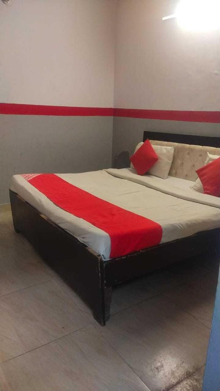 Hotel O Kl Khari Near Ashoka Park Mein Metro Нью-Делі Екстер'єр фото